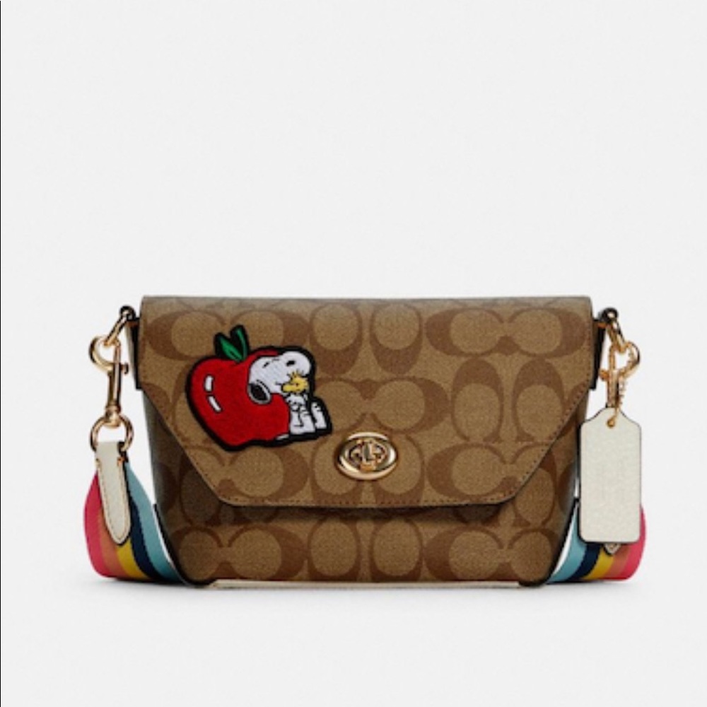 🌸COACH PEANUTS X KARLEE WITH SNOOPY CROSSBODY NEW🌸SOLD OUT ONLINE‼️